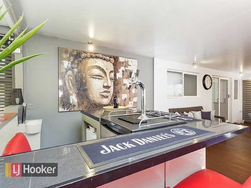 45 Castle Hill Drive, Murrumba Downs QLD 4503