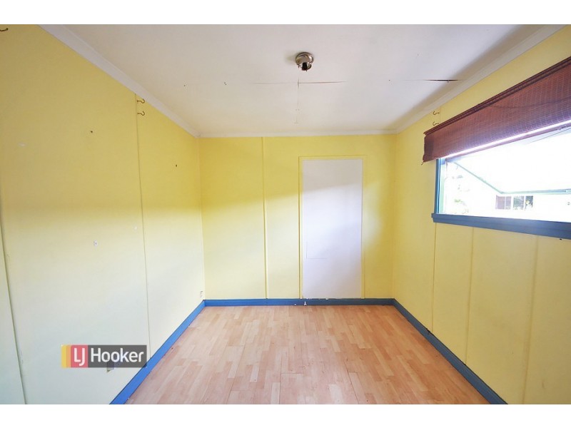 12 Andrew Street, Kallangur QLD 4503