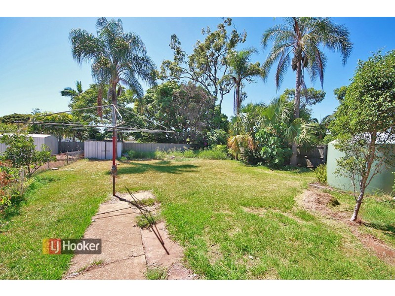12 Andrew Street, Kallangur QLD 4503