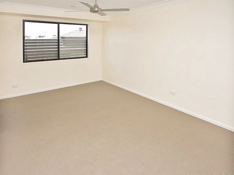 15/3 Swordgrass Court, Kallangur QLD 4503