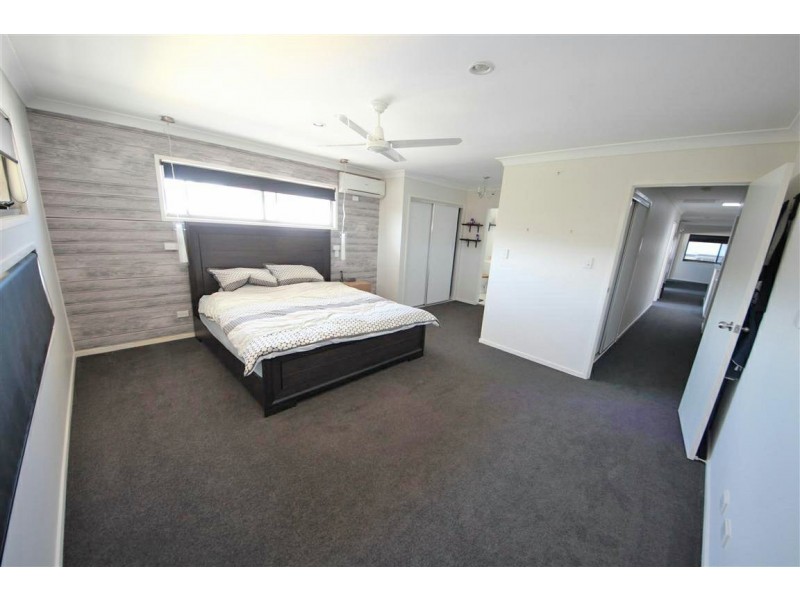 5 Beerwah Parade, Kallangur QLD 4503