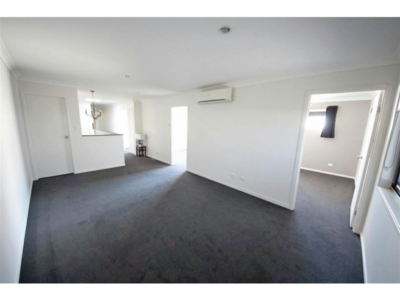 5 Beerwah Parade, Kallangur QLD 4503