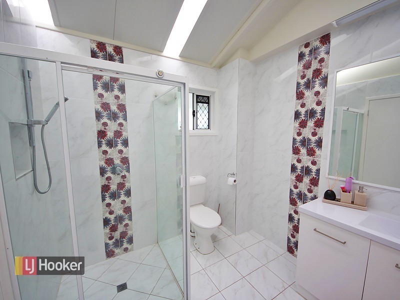 11 Andracia Street, Kallangur QLD 4503