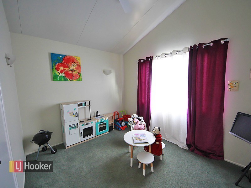 11 Andracia Street, Kallangur QLD 4503