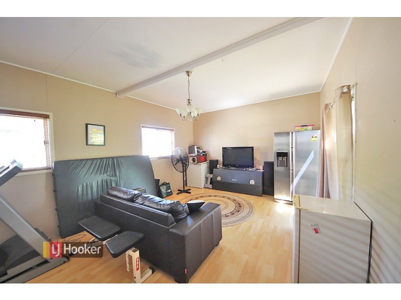 9 Baines Street, Kallangur QLD 4503