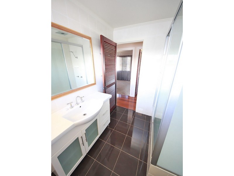 45 Connaught Street, Sandgate QLD 4017