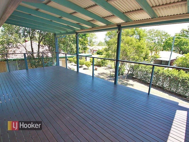 2 Valence Court, Petrie QLD 4502