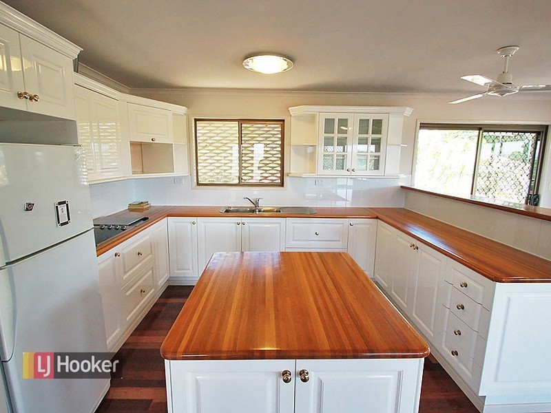 2 Valence Court, Petrie QLD 4502