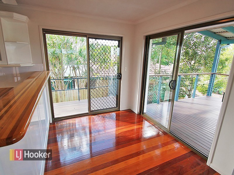 2 Valence Court, Petrie QLD 4502