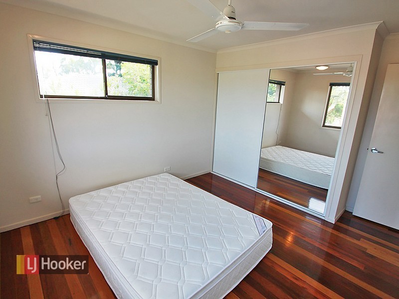 2 Valence Court, Petrie QLD 4502