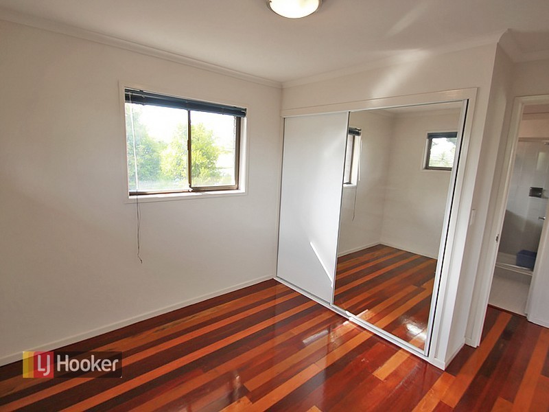 2 Valence Court, Petrie QLD 4502