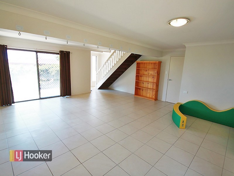 2 Valence Court, Petrie QLD 4502