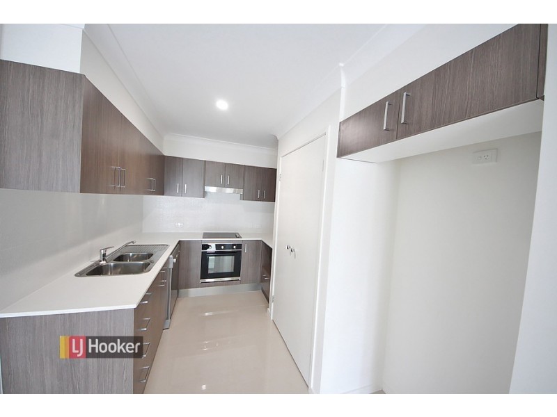 2/8 Sheehan Street, Kallangur QLD 4503