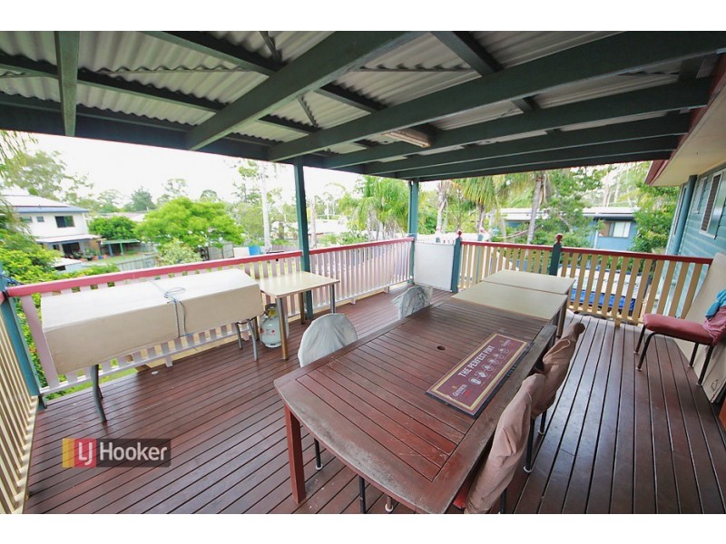4 Normanhurst Court, Petrie QLD 4502
