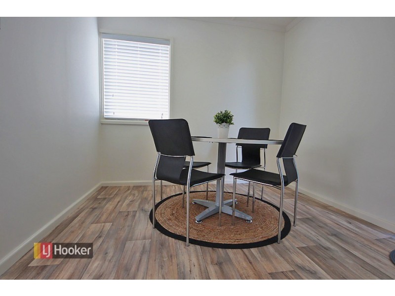 25 Rainbow Street, Sandgate QLD 4017