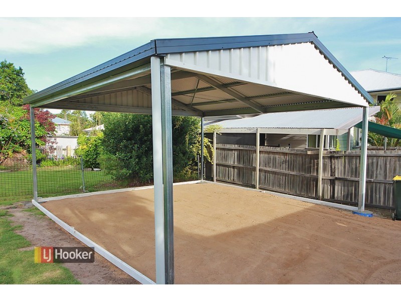 25 Rainbow Street, Sandgate QLD 4017