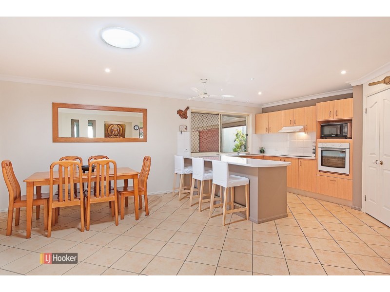 14 Ming Dynasty Court, Dakabin QLD 4503