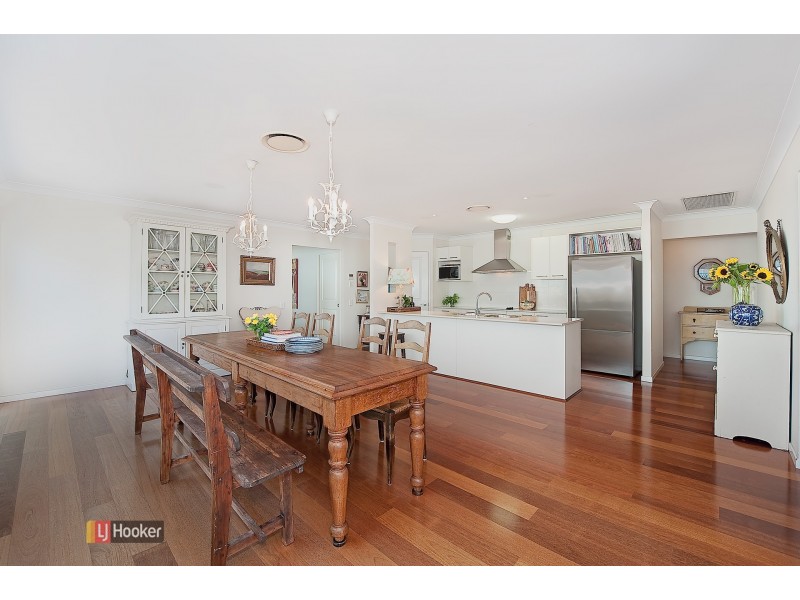 11 Waterway Crescent, Murrumba Downs QLD 4503
