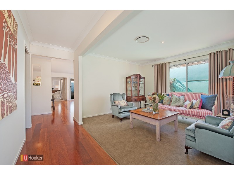 11 Waterway Crescent, Murrumba Downs QLD 4503