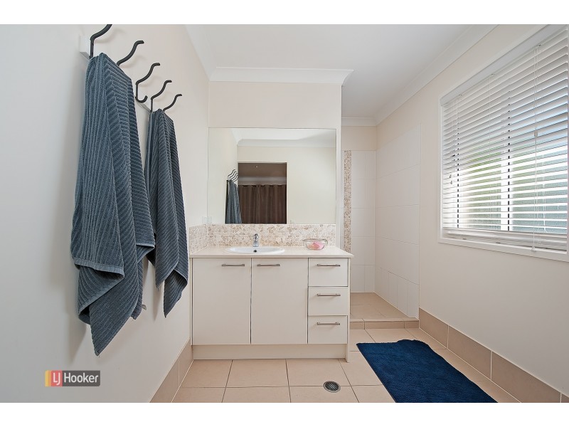11 Waterway Crescent, Murrumba Downs QLD 4503