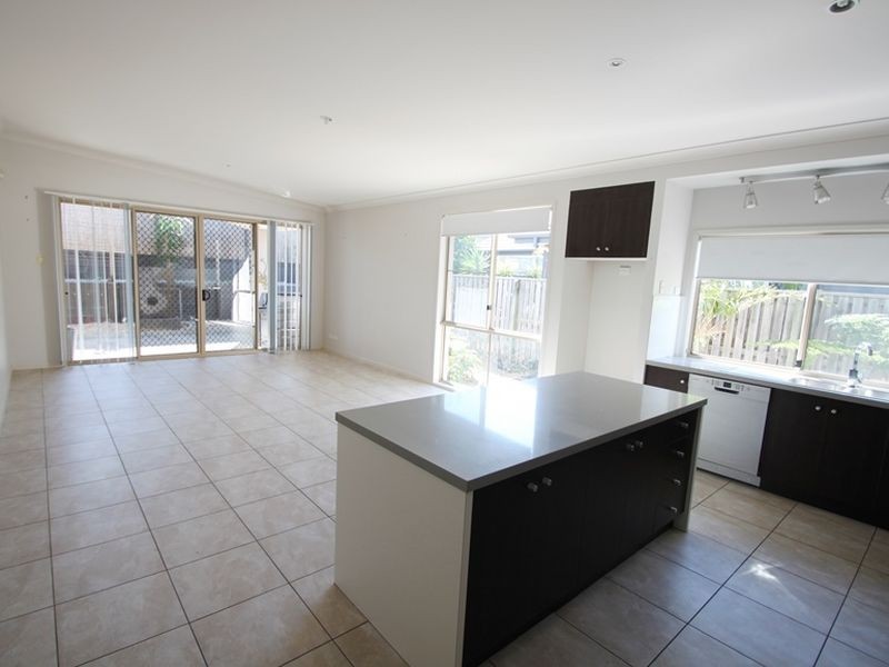 16 Birdwing Crescent, Kallangur QLD 4503