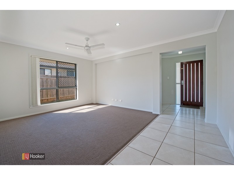 4 Elderflower Circuit, Griffin QLD 4503