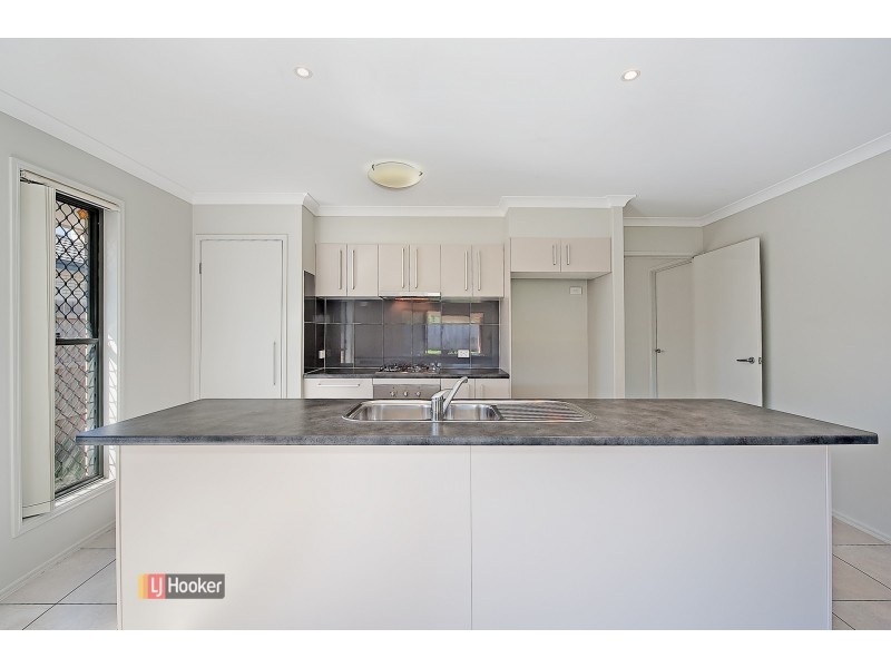 4 Elderflower Circuit, Griffin QLD 4503