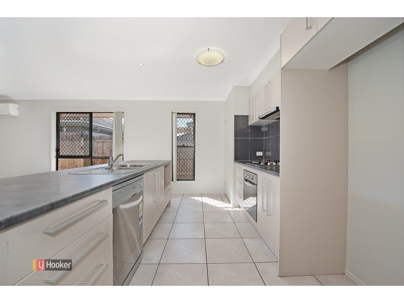 4 Elderflower Circuit, Griffin QLD 4503