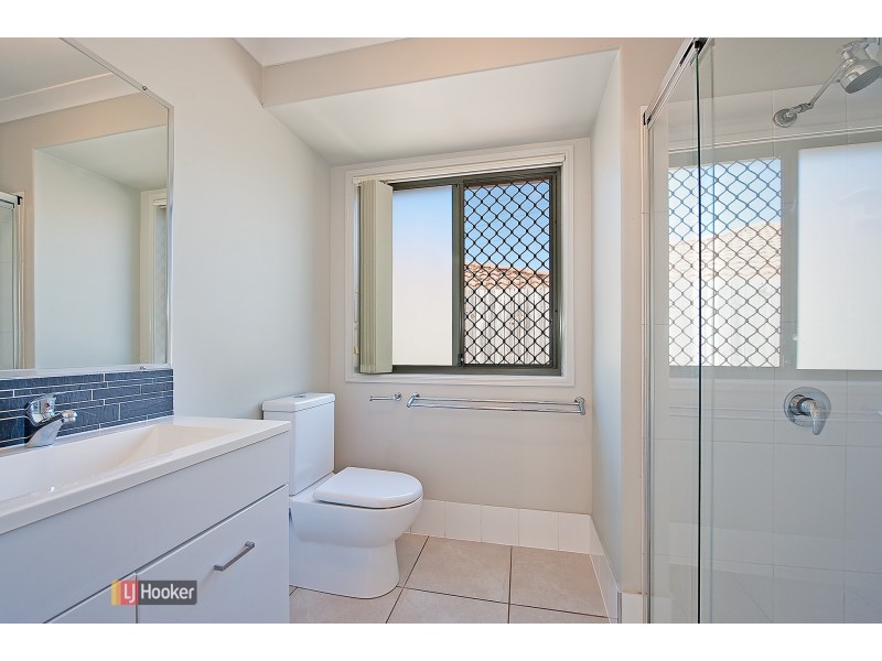 4 Elderflower Circuit, Griffin QLD 4503