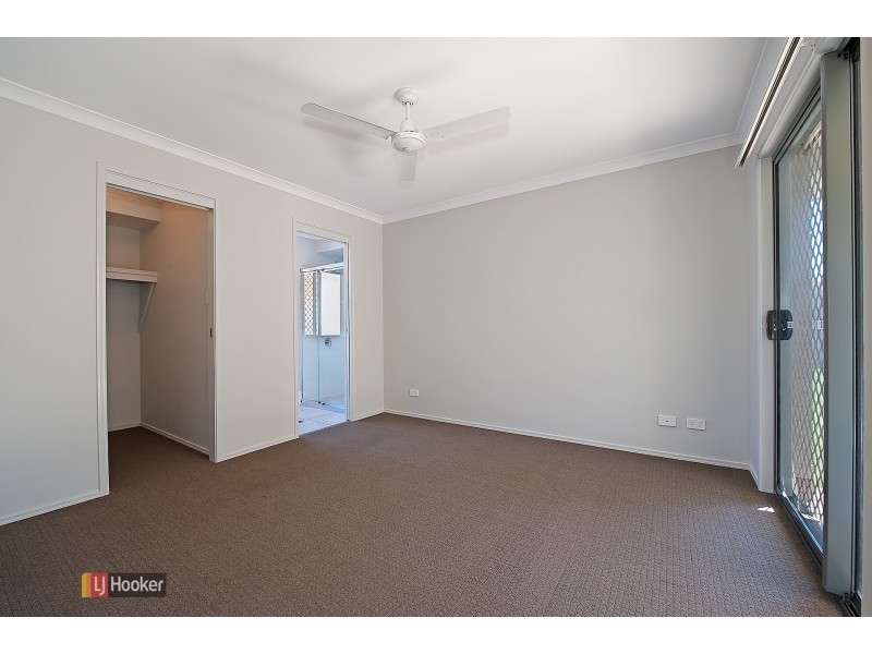 4 Elderflower Circuit, Griffin QLD 4503