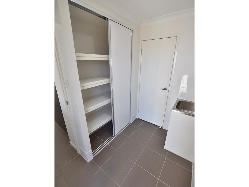 98 Mapleton Drive, North Lakes QLD 4509