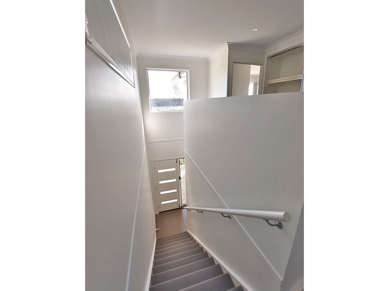 98 Mapleton Drive, North Lakes QLD 4509