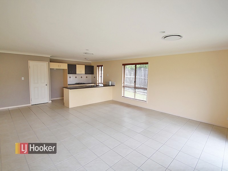 4 Swordgrass Court, Kallangur QLD 4503