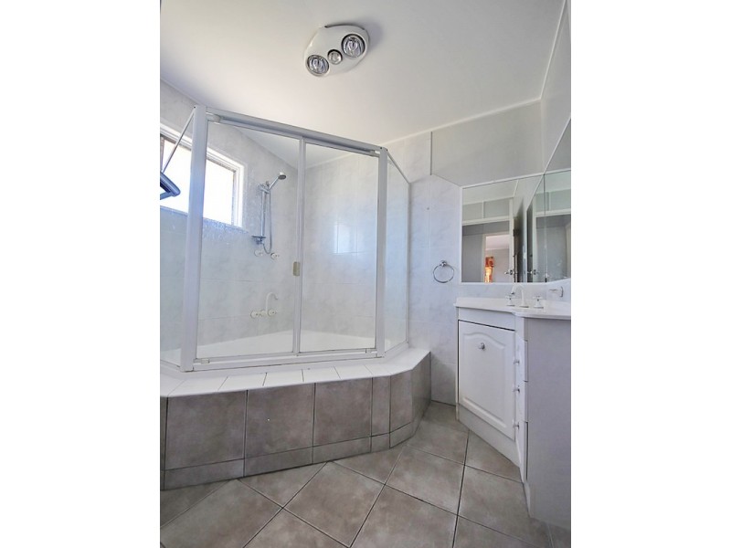 25 Maurice Street, Kallangur QLD 4503