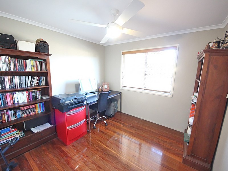 18 Lerose Avenue, Kallangur QLD 4503