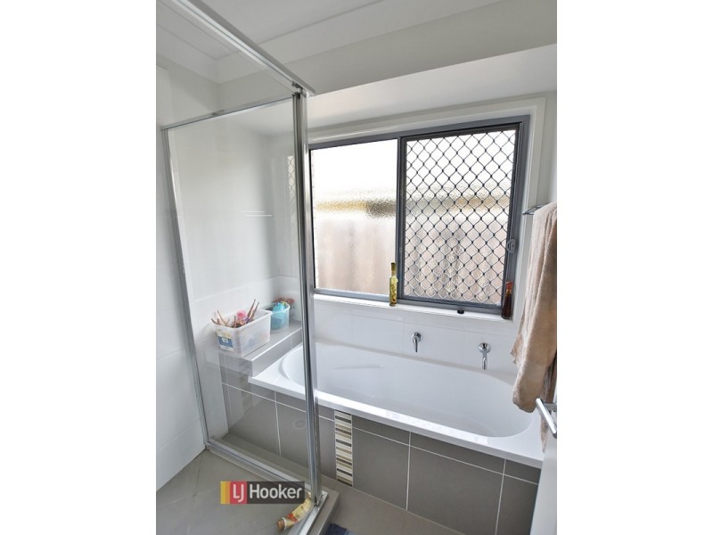 90 Surround Street, Dakabin QLD 4503