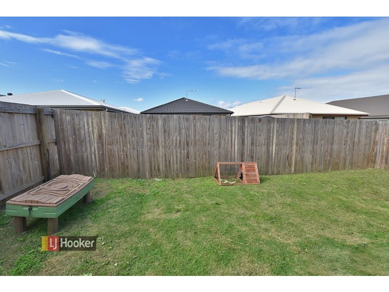 90 Surround Street, Dakabin QLD 4503