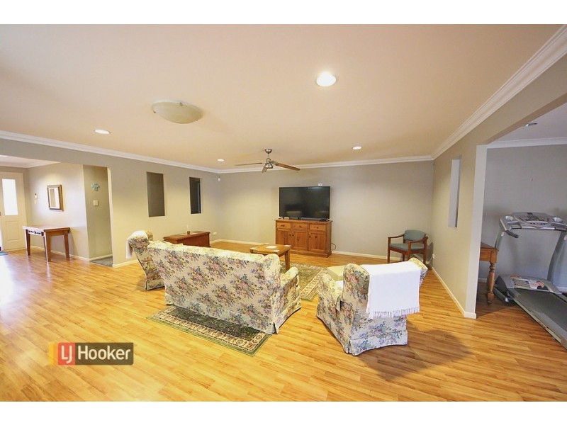 6 Kalamoun Court, Dakabin QLD 4503