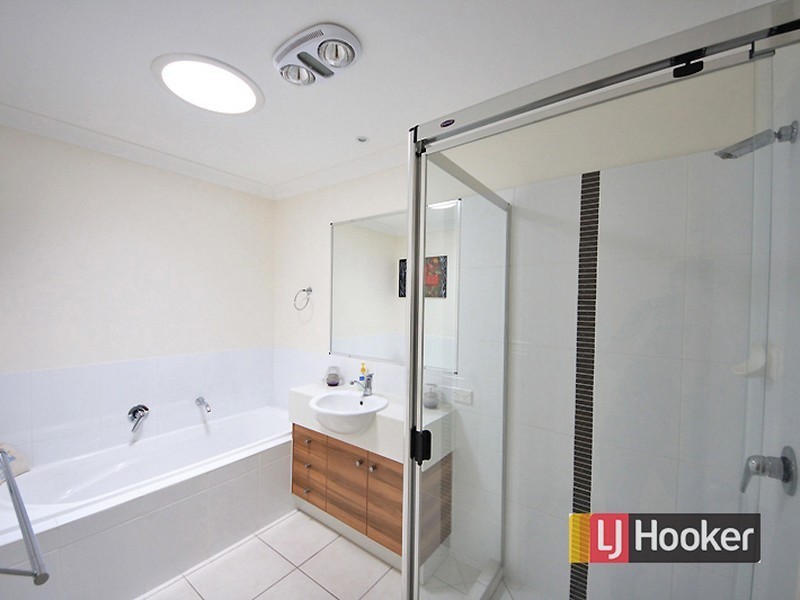 15 Jowarra Street, Kallangur QLD 4503