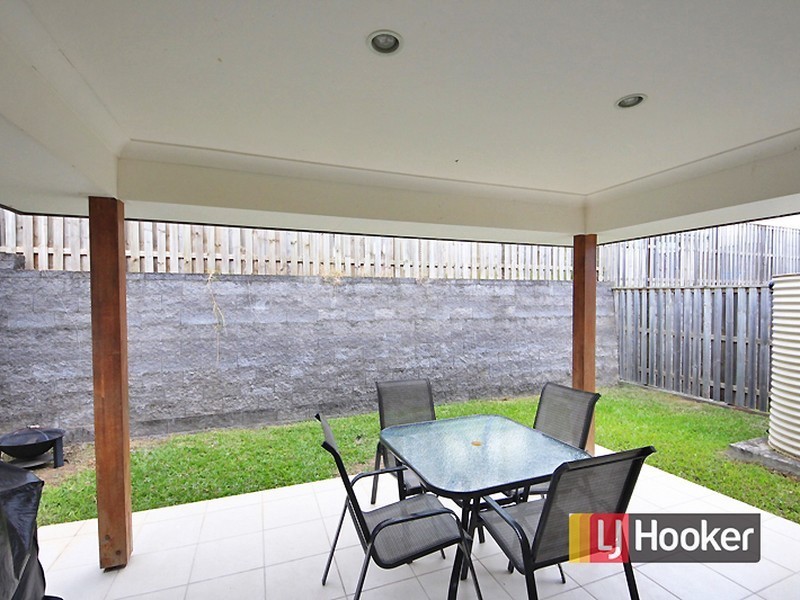 15 Jowarra Street, Kallangur QLD 4503