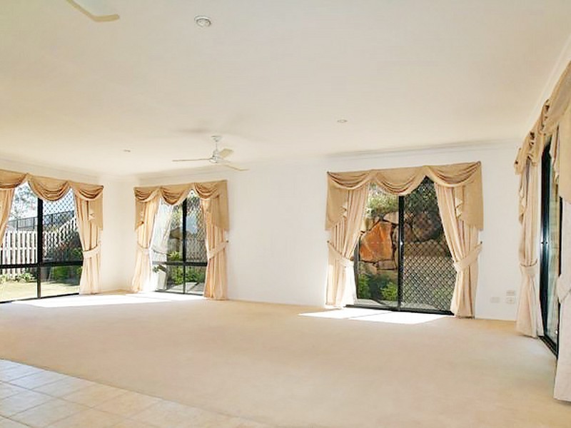 2 Evergreen Parade, Griffin QLD 4503