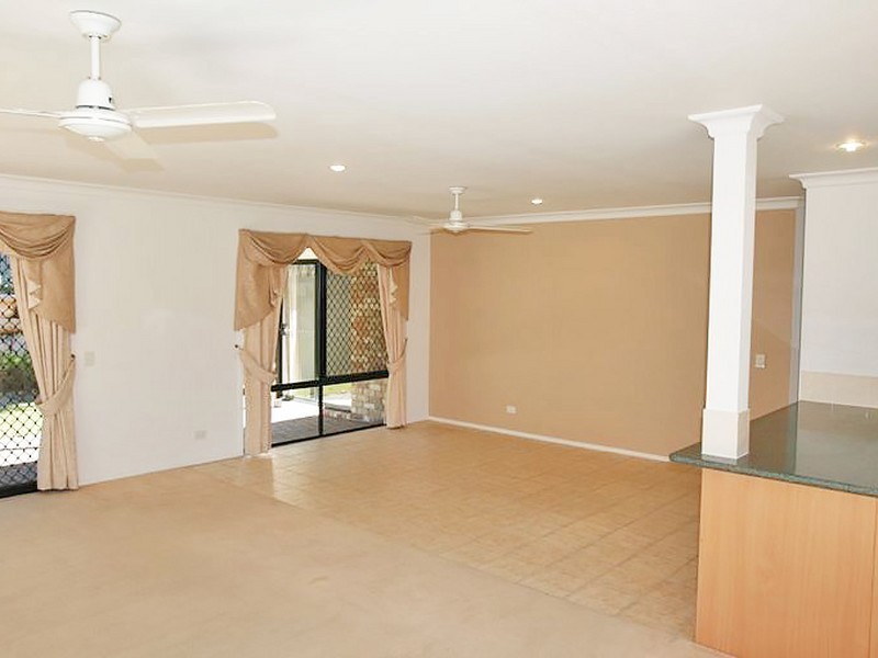 2 Evergreen Parade, Griffin QLD 4503