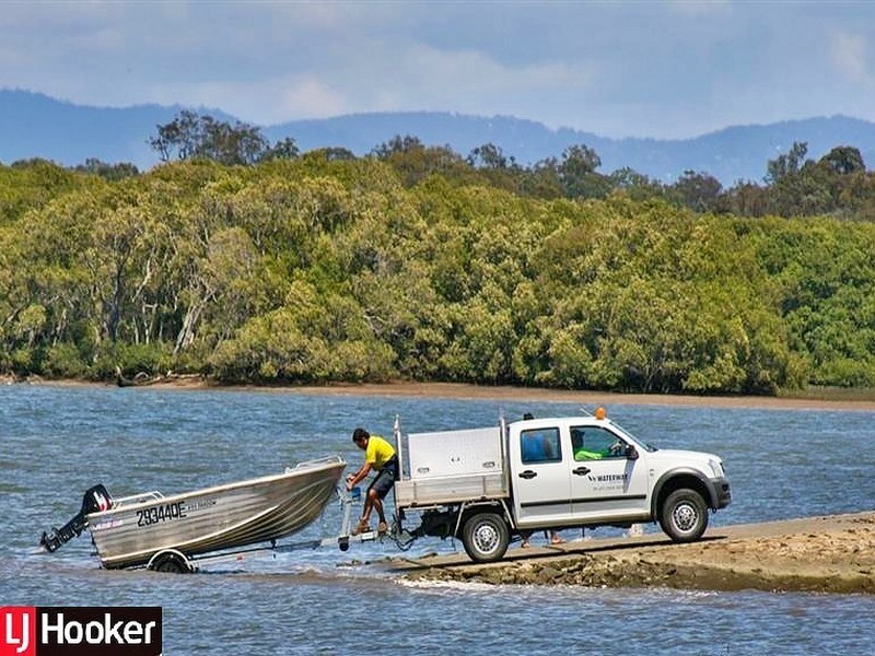 9 Wedge Tail Court, Griffin QLD 4503