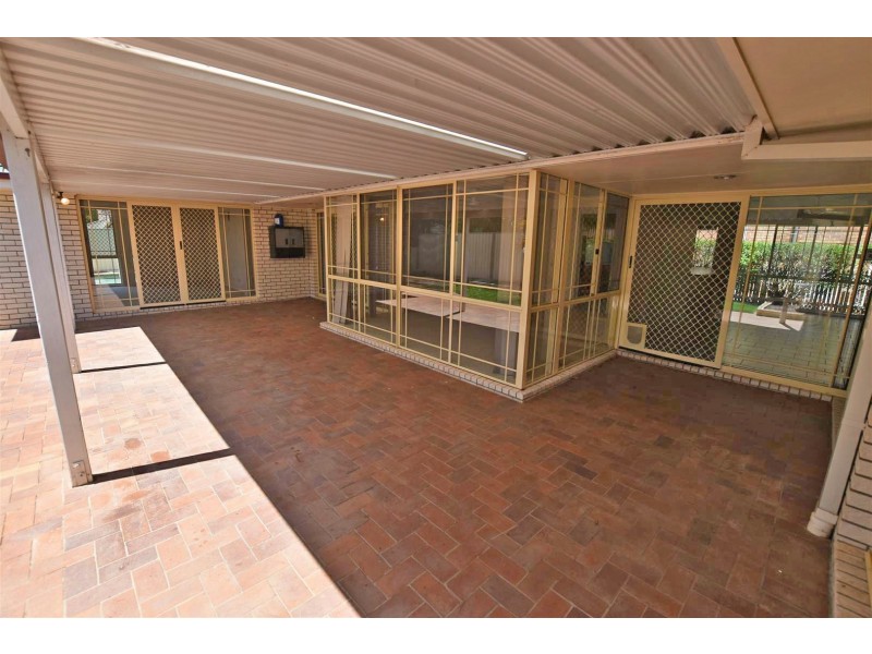 31 Castle Hill Drive, Murrumba Downs QLD 4503