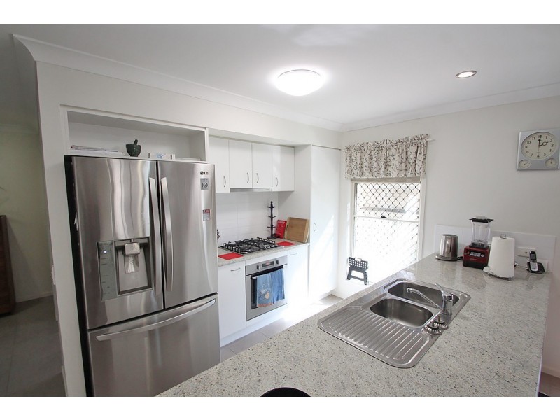 11 Olsen Circuit, Kallangur QLD 4503