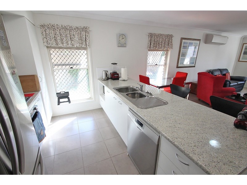 11 Olsen Circuit, Kallangur QLD 4503