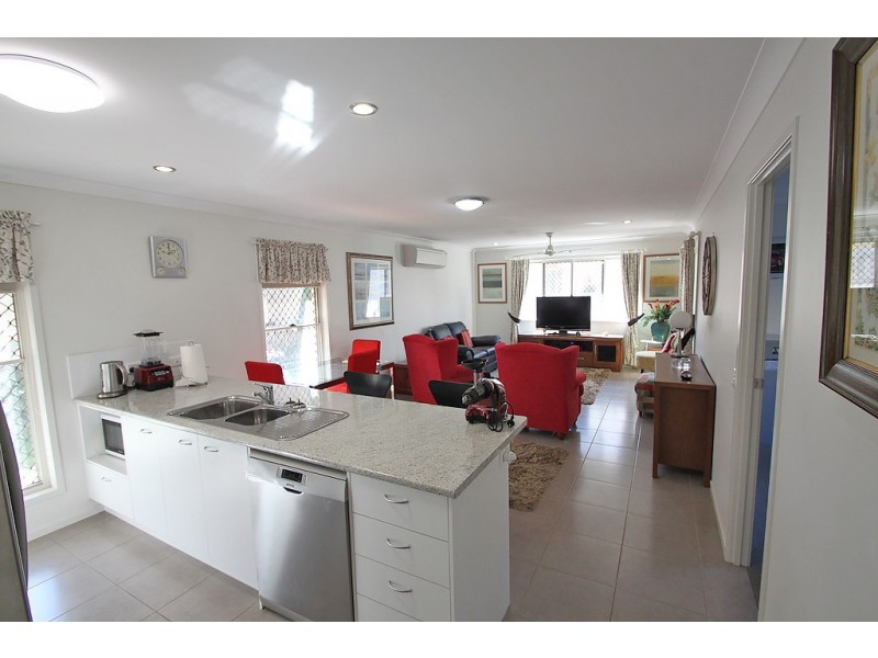 11 Olsen Circuit, Kallangur QLD 4503