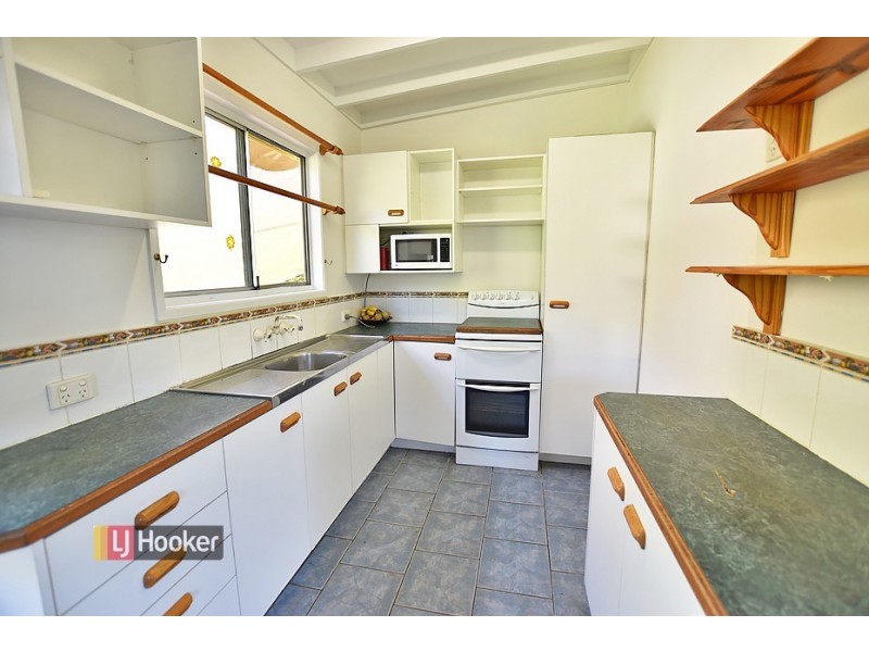18 Penson Court, Kallangur QLD 4503