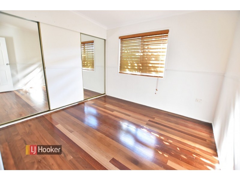 18 Penson Court, Kallangur QLD 4503