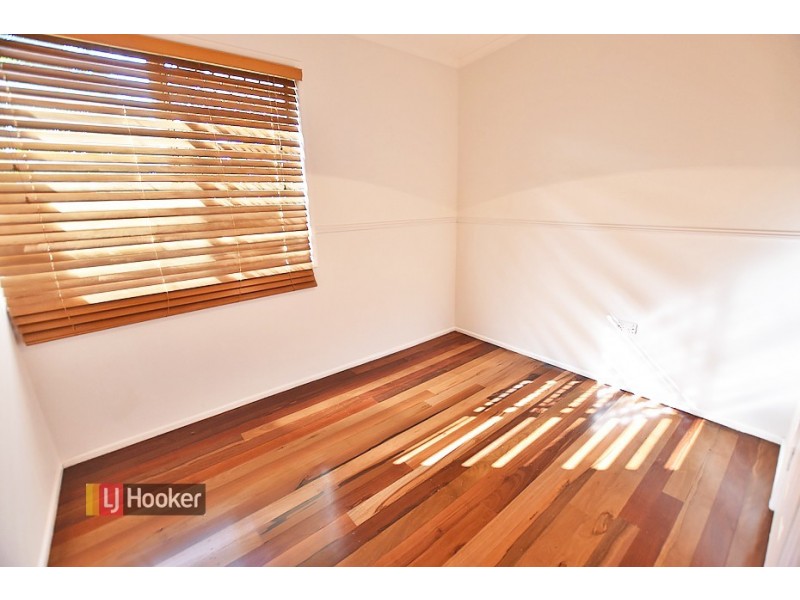18 Penson Court, Kallangur QLD 4503